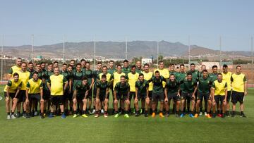 Los jugadores que arrancan la pretemporada 2018/19 con Las Palmas, posan para los medios gr&aacute;ficos.