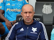 Leonardo Jardim deja de ser entrenador de Cruzeiro