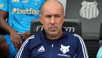 Leonardo Jardim deja de ser entrenador de Cruzeiro