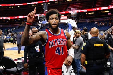 Saddiq Bey dazzles for Detroit with 51 points in Pistons win