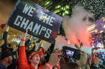 Raptors fans celebrate in Toronto