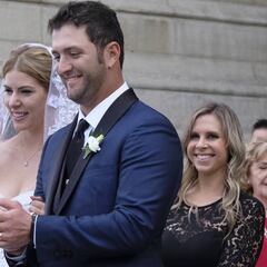La boda de Jon Rahm y Kelley Cahill en Bilbao