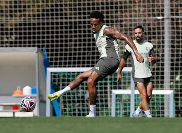 Militao.