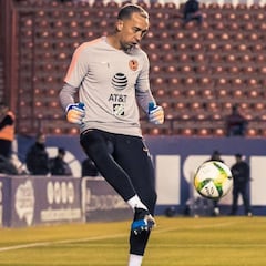 Agustín Marchesín desea a Nico Castillo en el América