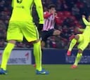 Una acción similar a la de Filipe le costó a Etxeita un partido