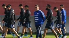 No hizo inferiores, fue seleccionado de fútbol playa y hoy llega a la Roja de Berizzo