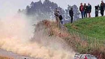 <b>A REMONTAR.</B> Sainz deberá mejorar su clasificación desde hoy.