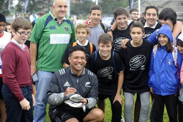 Asturias ya respira rugby con la visita de los All Blacks