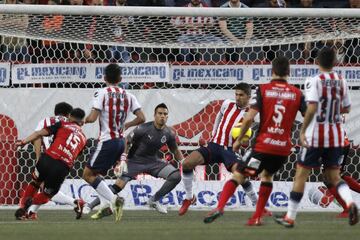 Chivas cayó ante Xolos en la jornada 15 del Clausura 2018