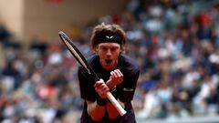 Tennis - French Open - Roland Garros, Paris, France - May 31, 2024 Russia's Andrey Rublev reacts during his third round match against Italy's Matteo Arnaldi REUTERS/Yves Herman