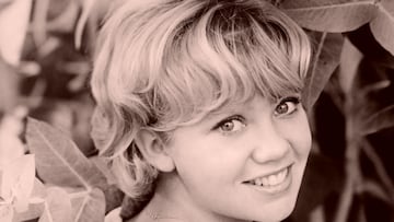 A total of 12 actors and actresses under the age of 18 have been awarded the miniature, specially designed statuette.