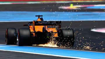 LE CASTELLET, FRANCE - JUNE 22: Sparks fly behind Fernando Alonso of Spain driving the (14) McLaren F1 Team MCL33 Renault on track during practice for the Formula One Grand Prix of France at Circuit Paul Ricard on June 22, 2018 in Le Castellet, France.  (Photo by Charles Coates/Getty Images)
