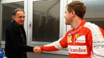 SATISFECHOS. Sergio Marchionne y Vettel est&aacute;n muy contentos de la uni&oacute;n que ha empezado esta temporada entre el piloto y Ferrari.
 