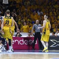 Llull resuelve el día que Mickey hace el mate de Jordan