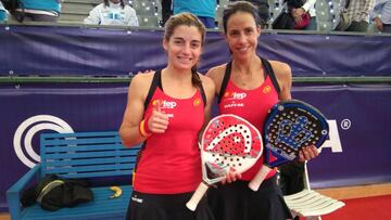 Alejandra Salazar y Marta Marrero.