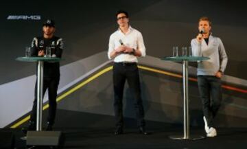 Lewis Hamilton, Toto Wolff y Nico Rosberg.