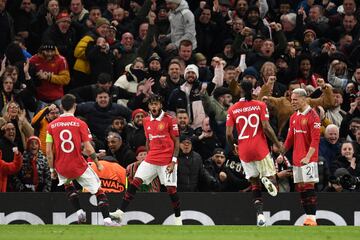 1-1. Fred celebra el primer gol que anota en el minuto 46.