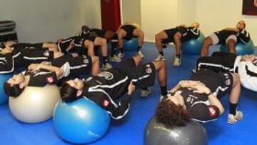 <b>EN EL GIMNASIO. </b>La plantilla tuvo ayer sesión de recuperación.
