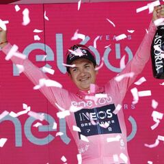 Yates gana en Turín y Carapaz asesta un primer golpe al Giro