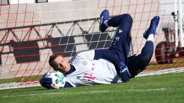 Heynckes uncertain of Neuer's World Cup chances