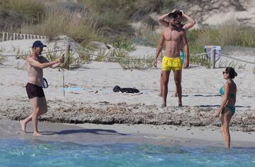 Zidane de vacaciones con su familia en la playa