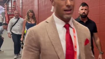 Taylor Swift dazzles in a stunning outfit at Arrowhead as she supports boyfriend Travis Kelce for the NFL opener!