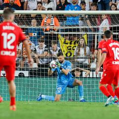 Los 100 de Mamardashvili con el Liverpool de testigo