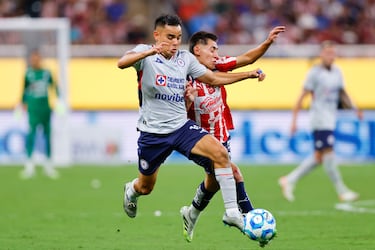 Larcamón asume la responsabilidad de ser aspirante al título con Cruz Azul