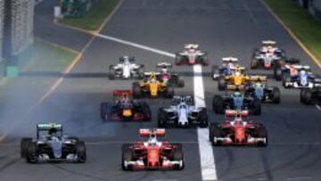 Los Ferrari tomaron la delantera en la salida del GP de Australia.
