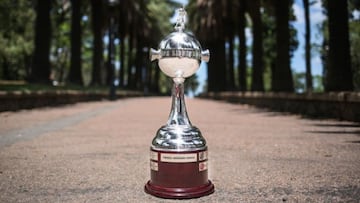 Trofeo de la Copa Libertadores Femenina 2021