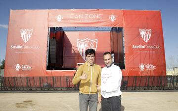 Ya están preparadas las Fan zones del Sevilla y Barça