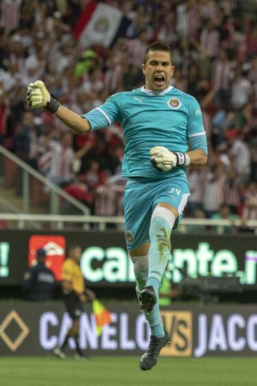 Chivas vuelve a tener patrocinio en el pecho y ahora luce Caliente