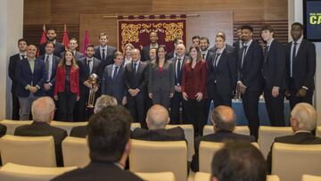 17/02/20
 EL REAL  MADRID DE BALONCESTO CAMPEON DE COPA VISITA
 EL AYUNTAMIENTO DE MADRID