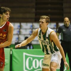 El bisnieto de Churchill debuta en la ACB con el UCAM Murcia