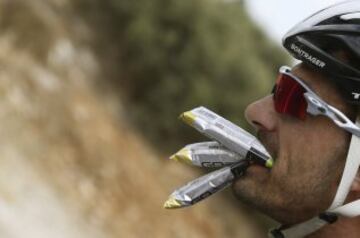 El ciclista suizo del equipo Trek, Fabian Cancellara, durante la octava etapa de La Vuelta Ciclista a España 2014, en su 69 edición, que ha partido de Baeza (Jaén) y que terminará en Albacete, con una distancia de 207 kilómetros.