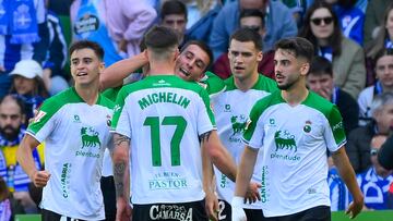 Resumen y goles del Racing vs Deportivo, jornada 37 de LaLiga Hypermotion