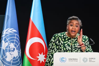 Forma de gobierno: República semipresidencialista | Suminwa es una política del partido Unión para la Democracia y el Progreso Social de ideología de centroizquierda. Ejerce como primera ministra tras ser nombrada por el presidente Félix Tshisekedi el 1 de abril de 2024, convirtiéndose en la primera mujer en el cargo. 