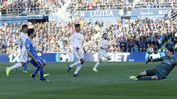 Courtois repele con el pie derecho un mano a mano con Mata (minuto 48) en el partido del sábado contra el Getafe, en una jugada posteriormente invalidada por fuera de juego.
