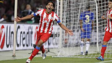 Falcao celebra unos de los goles del Atlético durante la Supercopa de Europa de 2012.