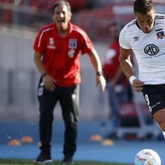 Salas sorprende y busca a delantero albo para Alianza