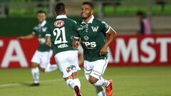 Futbol, Santiago Wanderers vs Melgar
 Copa Libertadores de America 2018
 El jugador de Santiago Wanderers Rafael Viotti, derecha, celebra con sus compaeros su gol contra Melgar durante el partido de ida de la segunda fase de la llave 8 de la Copa Libertadores disputado en el estadio Elias Figueroa de Valparaiso, Chile.
 30/01/2018
 Sebastian Cisternas/Photosport
 
 Football, Santiago Wanderers vs Melgar
 Copa Libertadores Championship 2018
 Santiago Wanderers player Rafael Viotti, right, celebrate with teammates scoring against Melgar during the group stage 8 second phase of the Copa Libertadores Championship at the Elias Figueroa stadium in Valparaiso, Chile.
 30/01/2018
 Sebastian Cisternas/Photosport