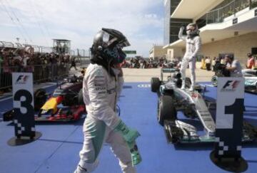 Lewis Hamilton, ganador de la carrera y Nico Rosberg.