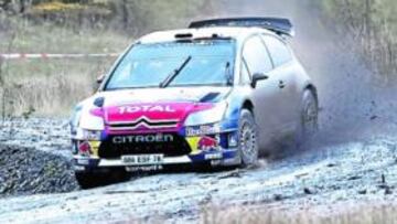 <b>MISIÓN CUMPLIDA. </b>Loeb ganó el rally británico y suma así un nuevo entorchado a su palmarés.