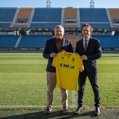 El Cádiz cambia de patrocinador: llega DIGI a la camiseta amarilla
