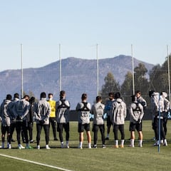 El Celta aparta a Costas y a Sáenz
