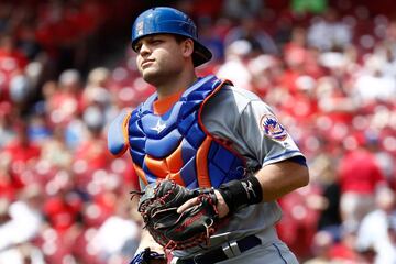 Los Mets intentaron negociarlo antes del Trade Deadline, sin éxito. Su elevado salario más la lesión de algún catcher en una novena contendiente podrían hacerlo salir de Nueva York.