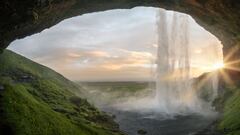 Cascada de Seljalandsfoss, en Islandia.