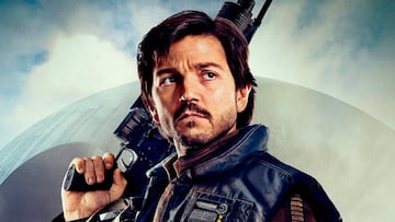 Desvelan el momento en el que casi arrestan a Diego Luna, actor de la serie Andor, por culpa de uno de los objetos m¨¢s m¨ªticos de ¡®Star Wars¡¯