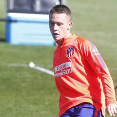 Borja Garcés vuelve a dañarse la rodilla: sufre una lesión articular