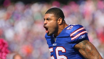 El exlinebacker de los Chargers, Shawne Merriman, aseguró que lo de Damar Hamlin es una llamada de que la NFL puede ser muy peligrosa.